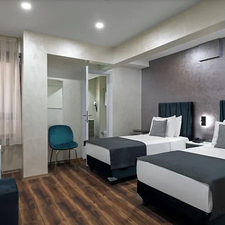 Efes Κωνσταντινούπολη