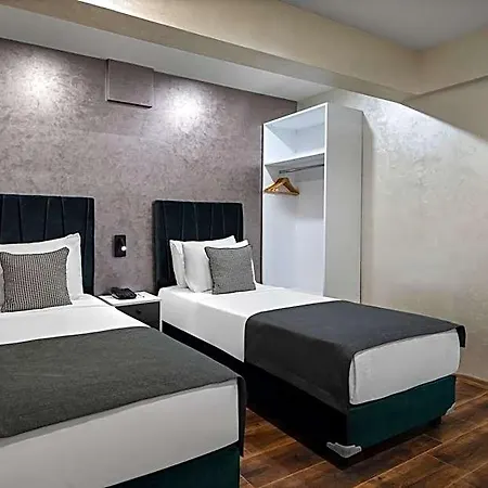 Efes Hotel 3*